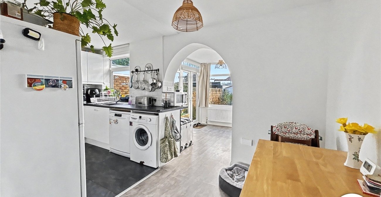 3 bedroom house for sale in Sidcup | Robinson Jackson