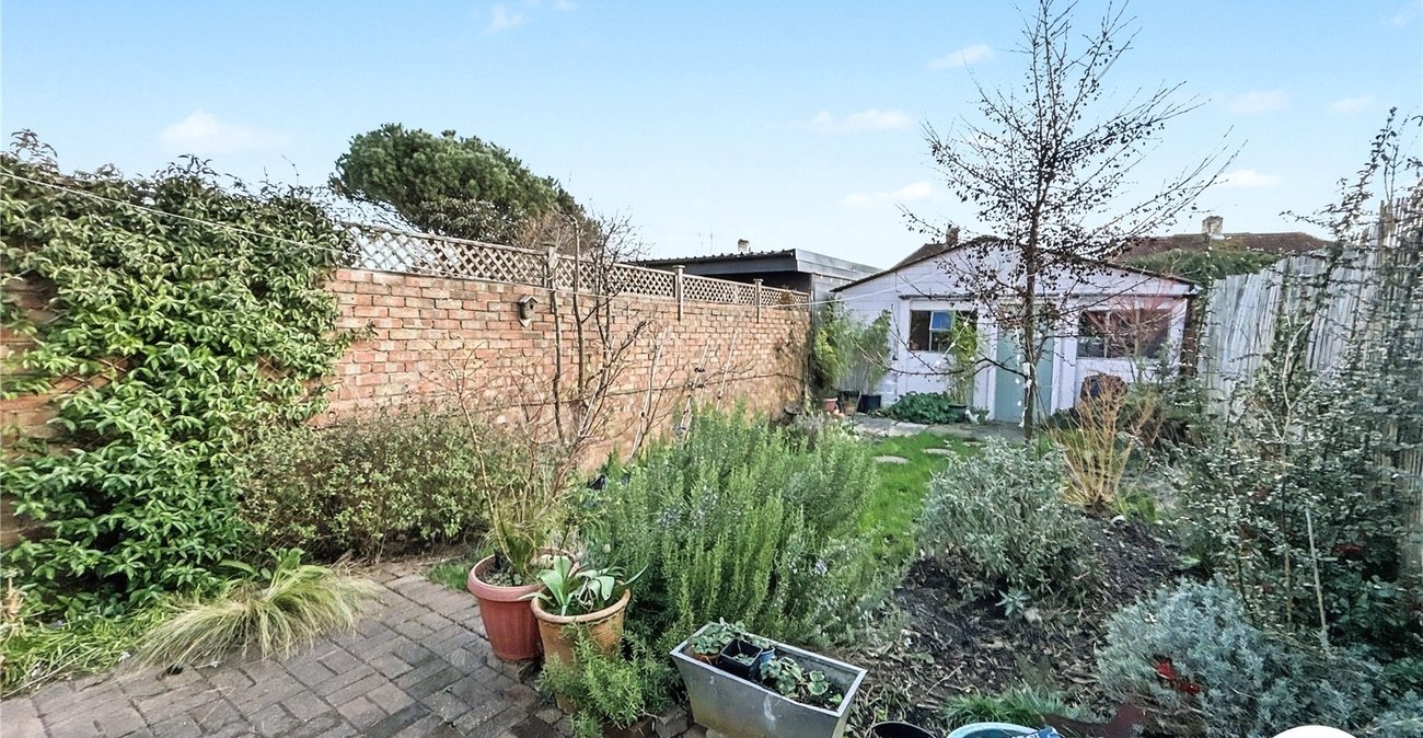 3 bedroom house for sale in Sidcup | Robinson Jackson