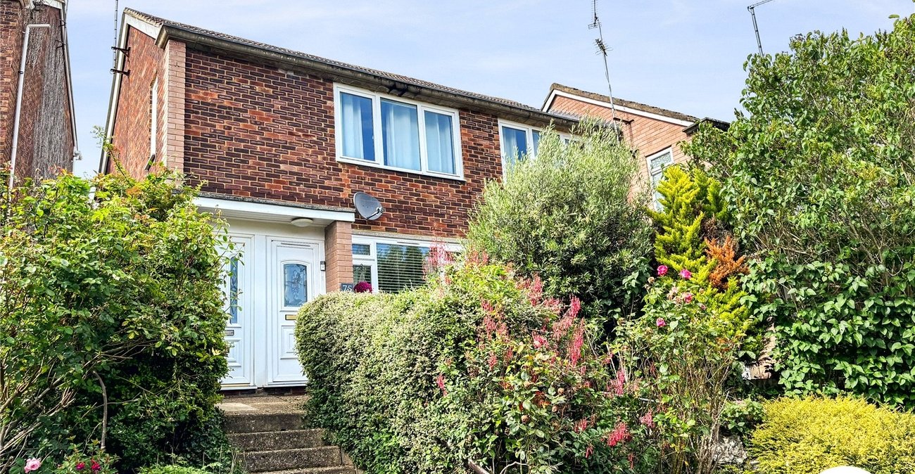 2 bedroom property for sale in Maidstone | Robinson Michael & Jackson