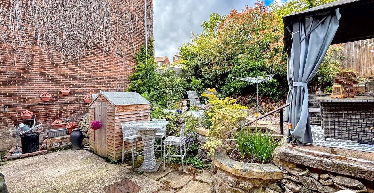 2 bedroom property for sale in Maidstone | Robinson Michael & Jackson