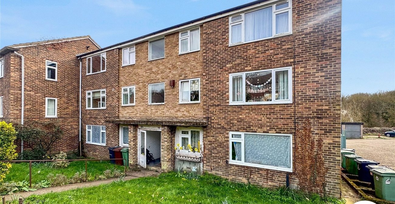 2 bedroom property for sale in Maidstone | Robinson Michael & Jackson