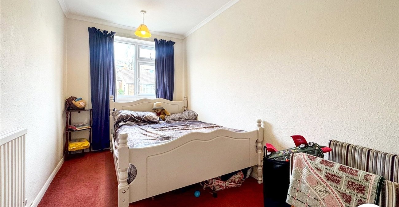 2 bedroom property for sale in Maidstone | Robinson Michael & Jackson