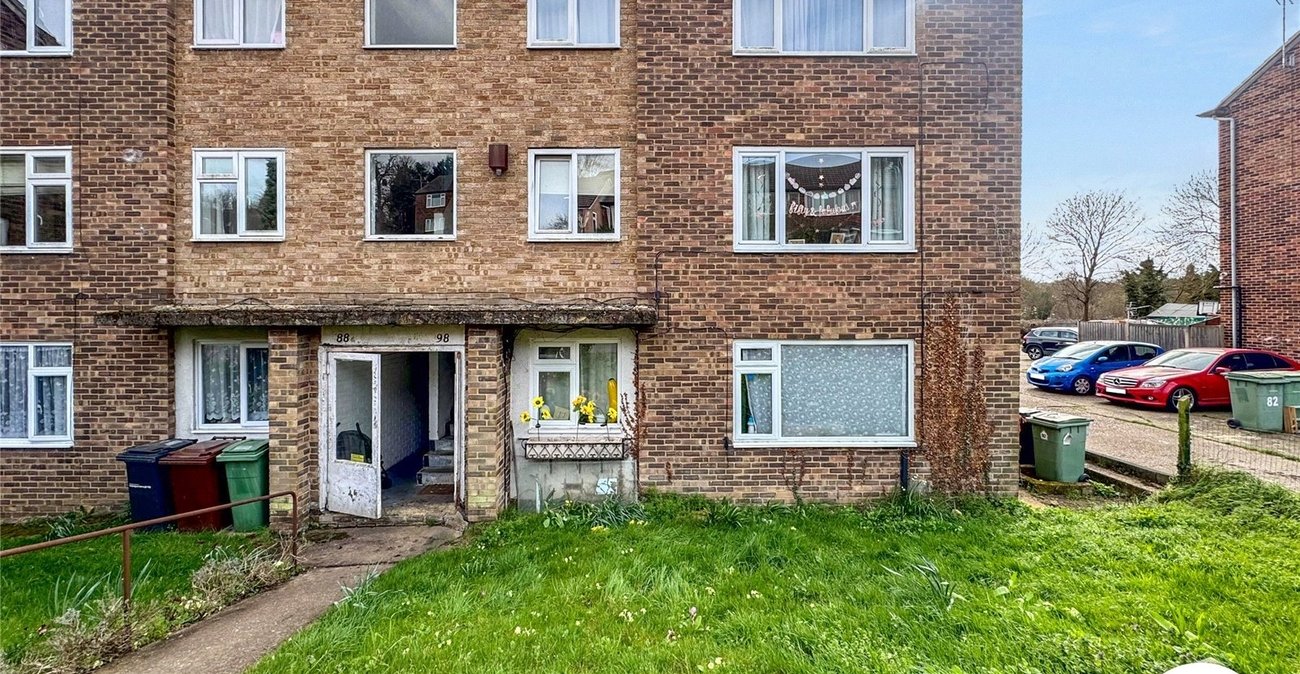 2 bedroom property for sale in Maidstone | Robinson Michael & Jackson