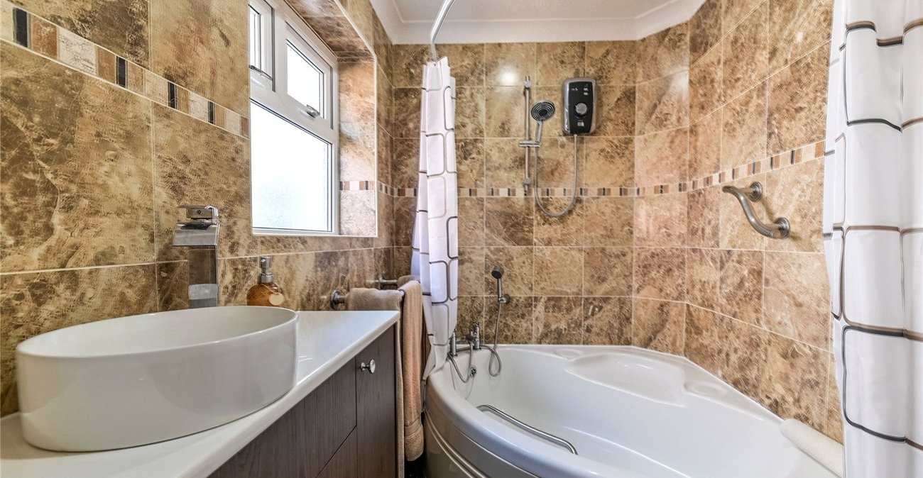 3 bedroom house for sale in Sittingbourne | Robinson Michael & Jackson