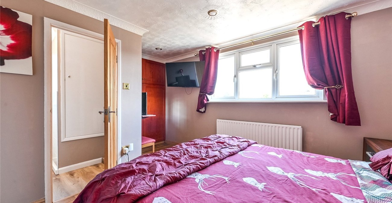 3 bedroom house for sale in Sittingbourne | Robinson Michael & Jackson