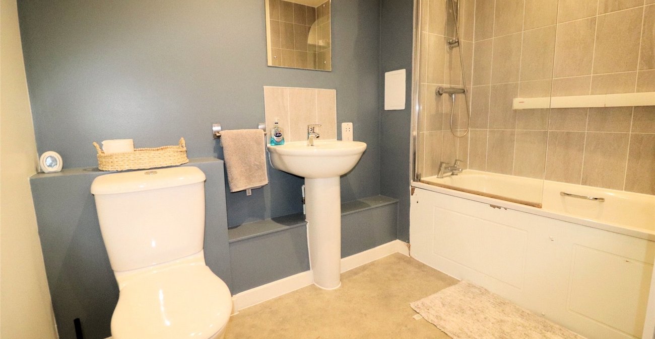 2 bedroom property for sale in Furners Close | Robinson Jackson