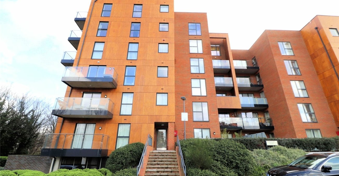 2 bedroom property for sale in Furners Close | Robinson Jackson