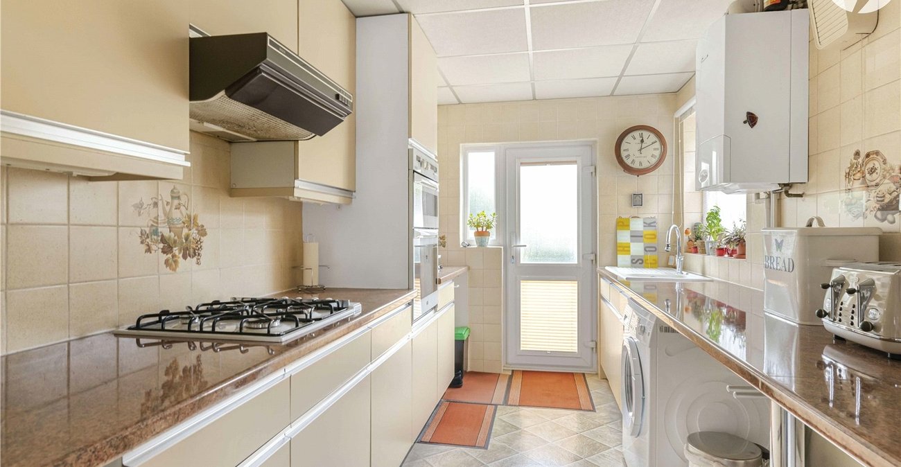 3 bedroom house for sale in West Dartford | Robinson Jackson