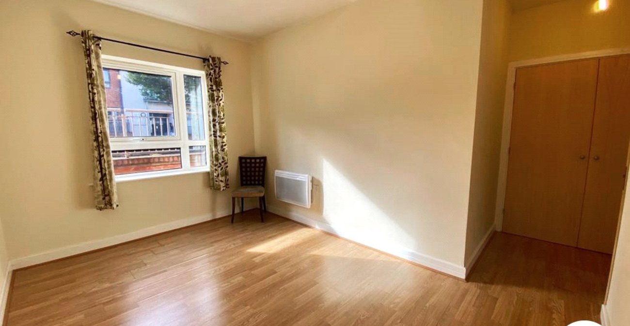 2 bedroom property for sale in Desvignes Drive | Robinson Jackson