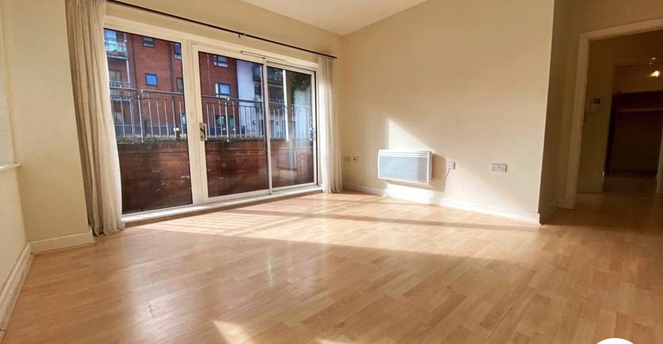 2 bedroom property for sale in Desvignes Drive | Robinson Jackson