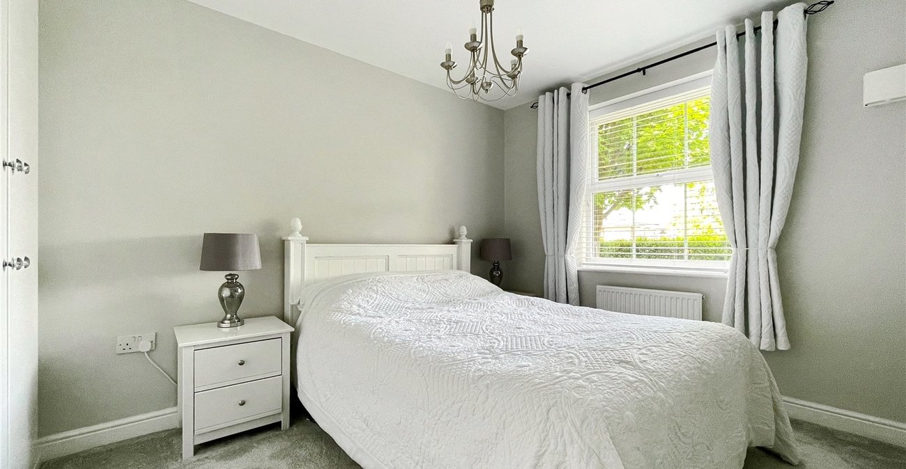 4 bedroom property for sale in Gillingham | Robinson Michael & Jackson