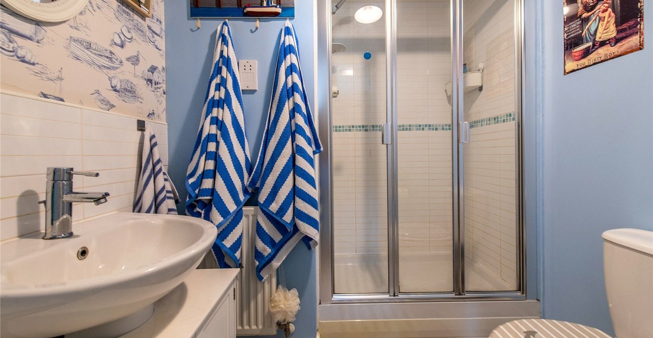 4 bedroom property for sale in Gillingham | Robinson Michael & Jackson