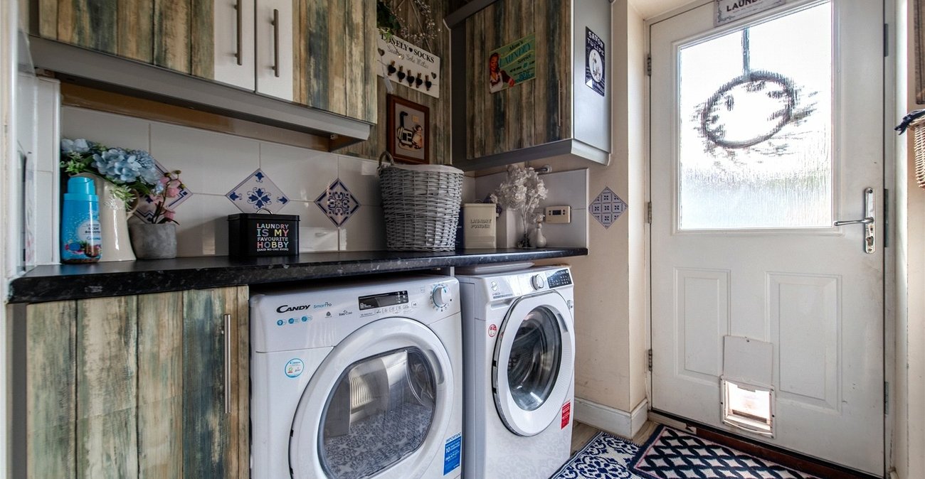 4 bedroom property for sale in Gillingham | Robinson Michael & Jackson