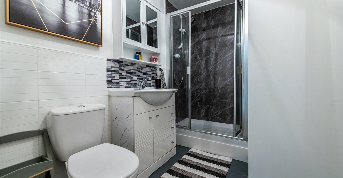 4 bedroom property for sale in Gillingham | Robinson Michael & Jackson