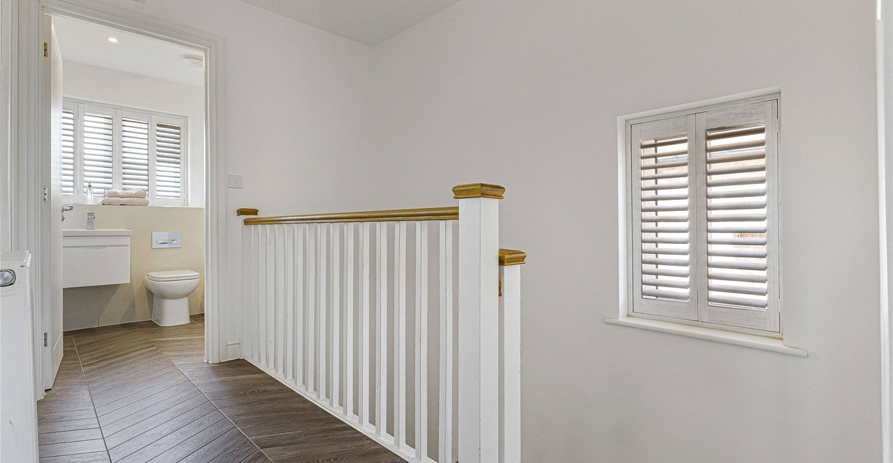 3 bedroom house for sale in Cliffe Woods | Robinson Michael & Jackson