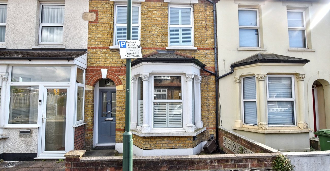 3 bedroom house for sale in Bexleyheath | Robinson Jackson