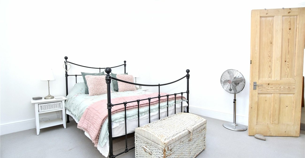 3 bedroom house for sale in Bexleyheath | Robinson Jackson