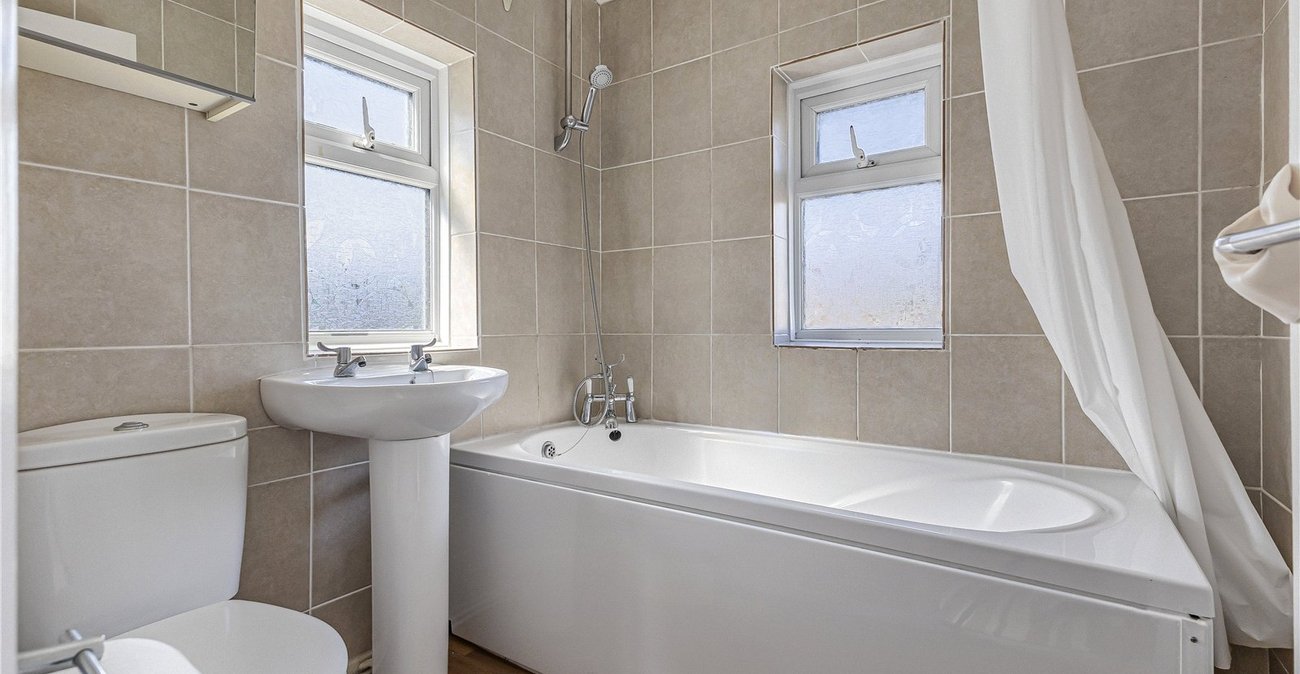 2 bedroom house for sale in Swanley | Robinson Jackson