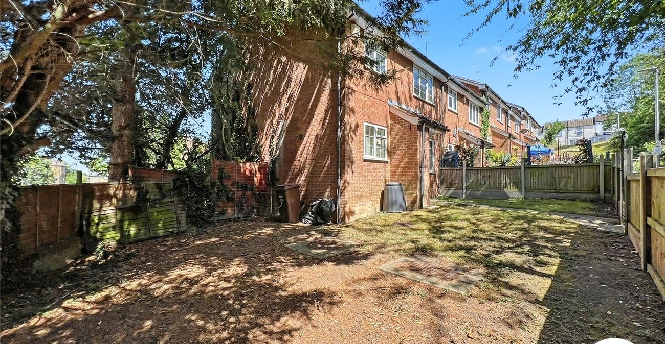 1 bedroom house for sale in Chatham | Robinson Michael & Jackson