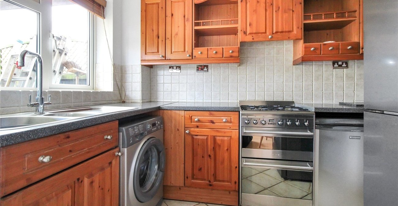 2 bedroom house for sale in Parkwood | Robinson Michael & Jackson