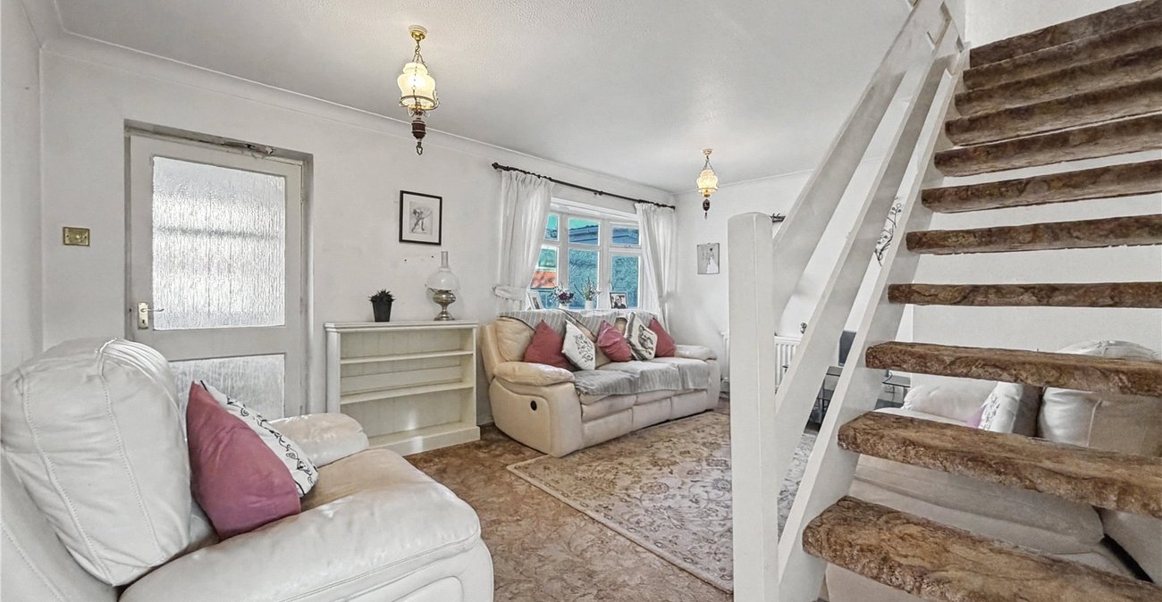 2 bedroom house for sale in Rainham | Robinson Michael & Jackson