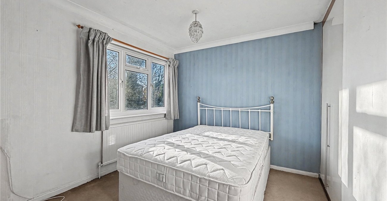 2 bedroom house for sale in Rainham | Robinson Michael & Jackson