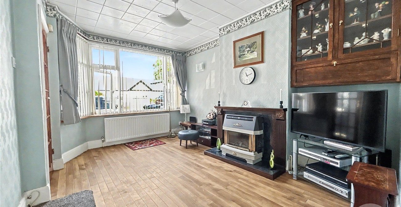 2 bedroom house for sale in Sidcup | Robinson Jackson