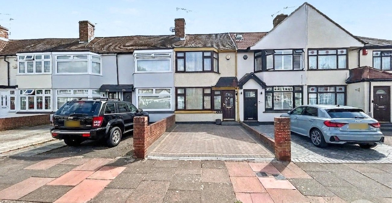 2 bedroom house for sale in Sidcup | Robinson Jackson
