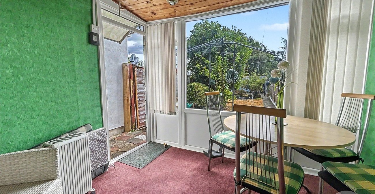 2 bedroom house for sale in Sidcup | Robinson Jackson