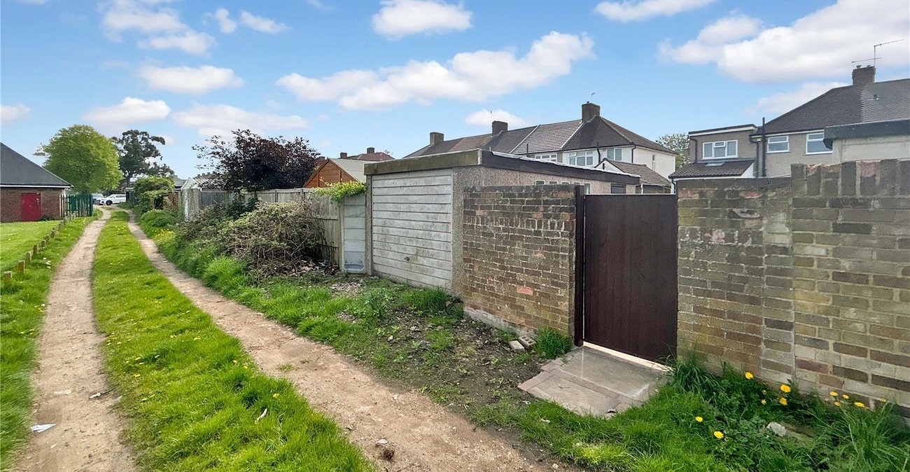 4 bedroom house for sale in Sidcup | Robinson Jackson