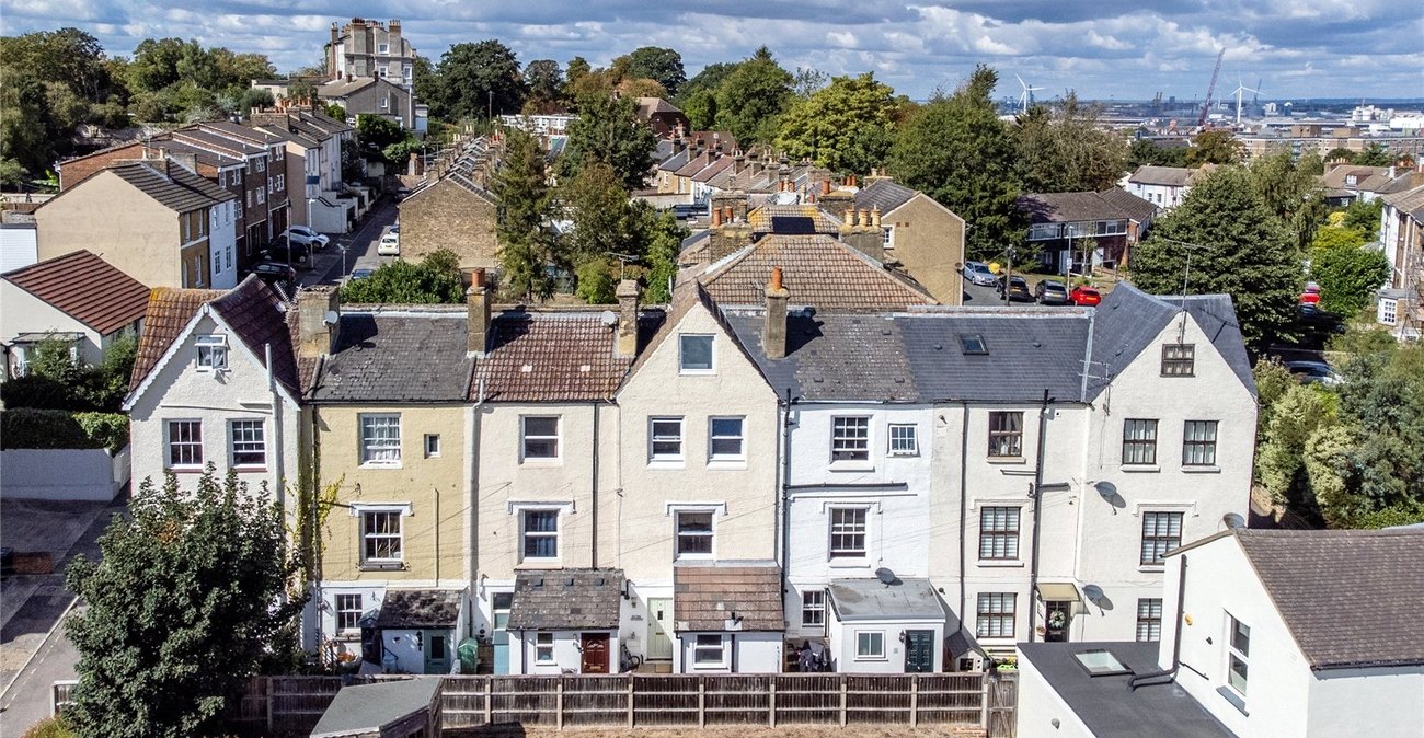 2 bedroom house for sale in Gravesend | Robinson Michael & Jackson
