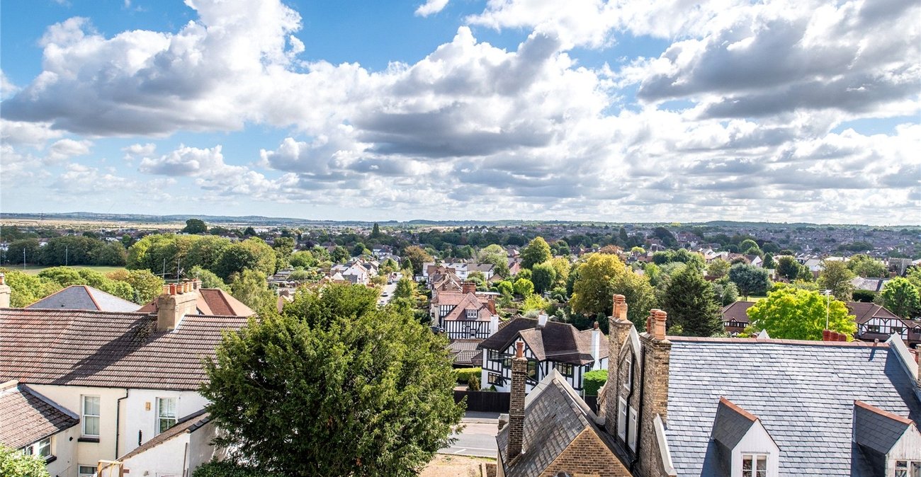 2 bedroom house for sale in Gravesend | Robinson Michael & Jackson
