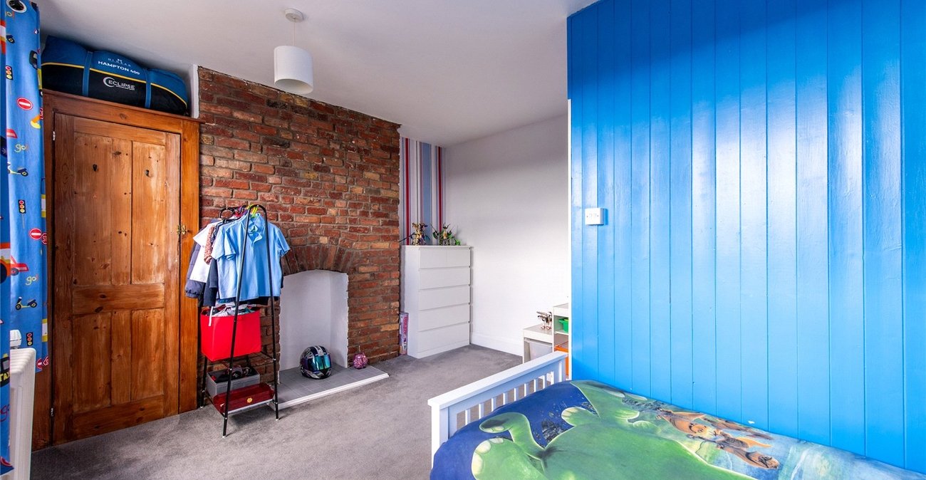 2 bedroom house for sale in Gravesend | Robinson Michael & Jackson