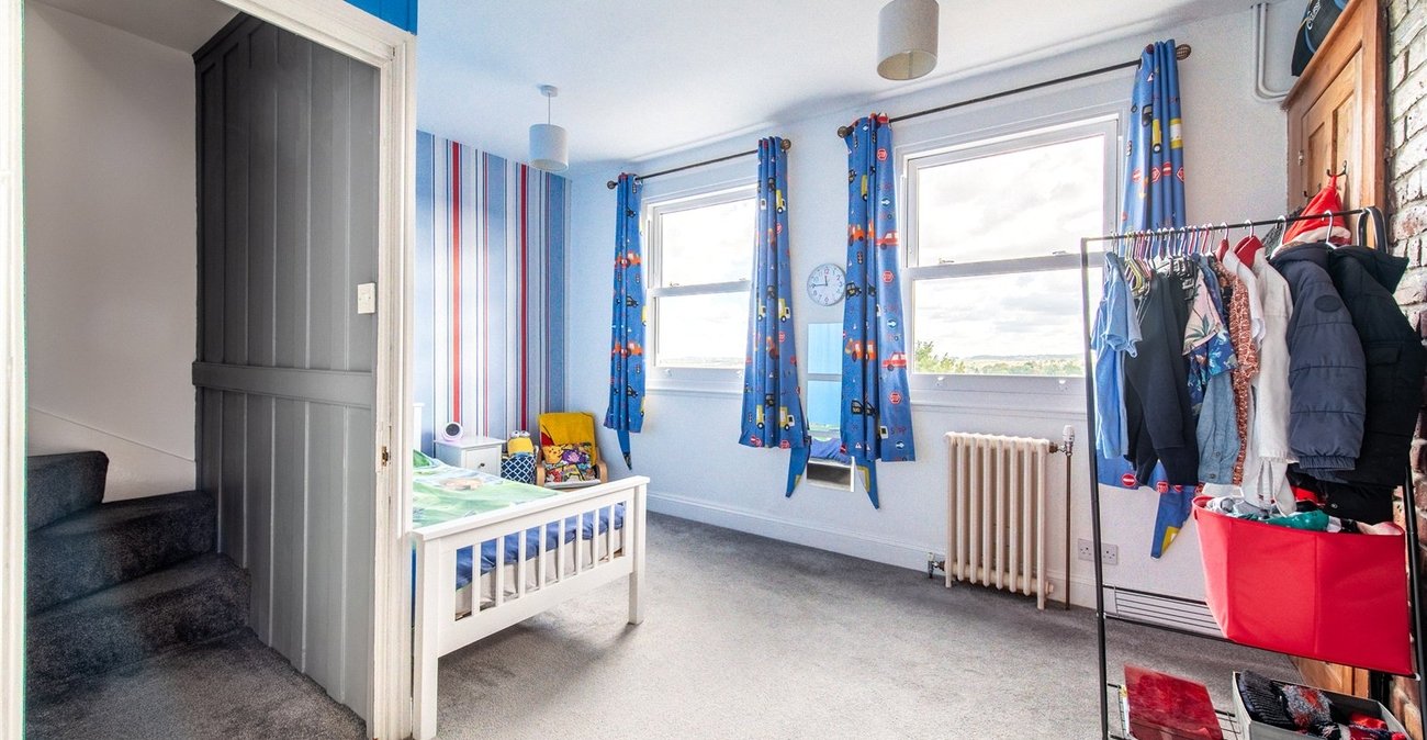 2 bedroom house for sale in Gravesend | Robinson Michael & Jackson
