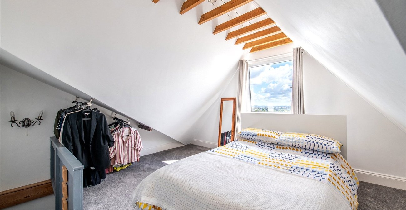 2 bedroom house for sale in Gravesend | Robinson Michael & Jackson