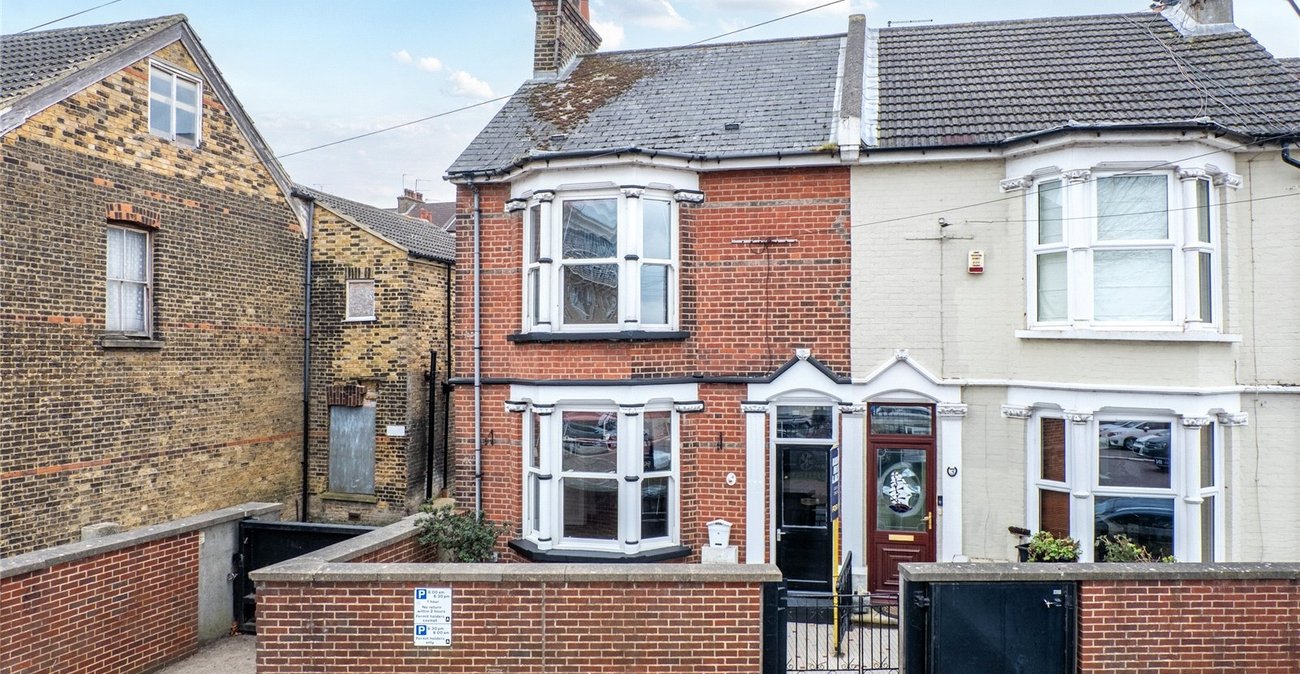 3 bedroom house for sale in Gravesend | Robinson Michael & Jackson