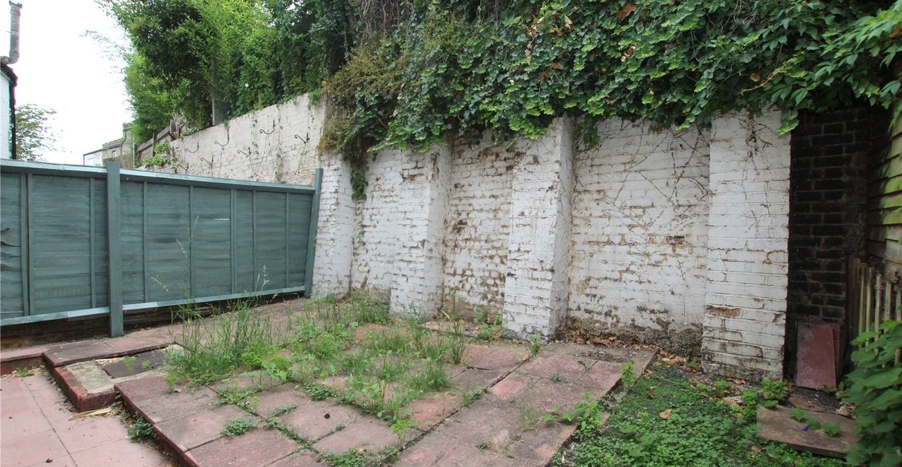 2 bedroom house for sale in Plumstead | Robinson Jackson
