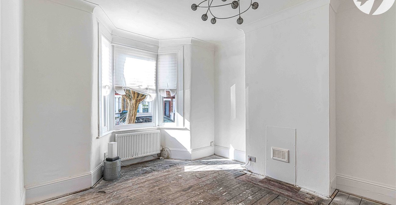 2 bedroom house for sale in Plumstead | Robinson Jackson