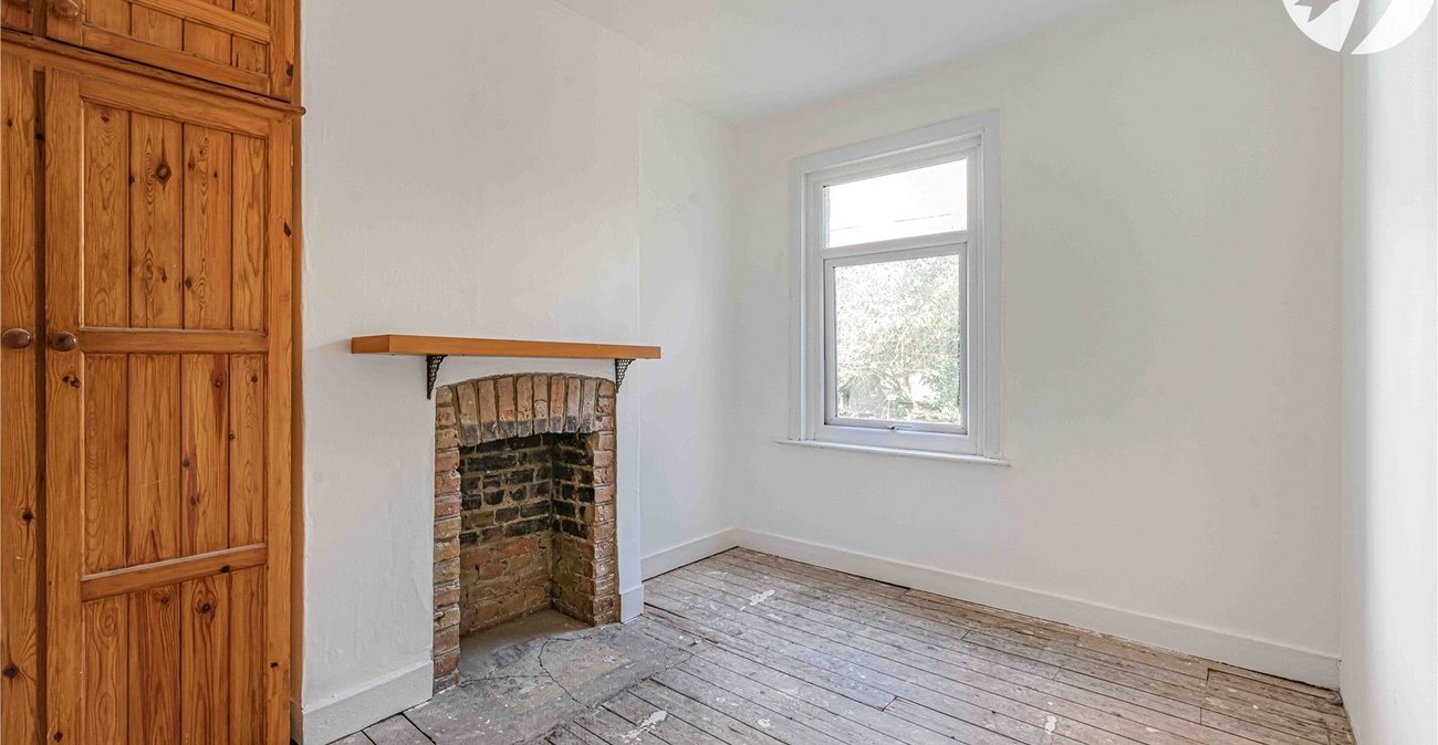 2 bedroom house for sale in Plumstead | Robinson Jackson