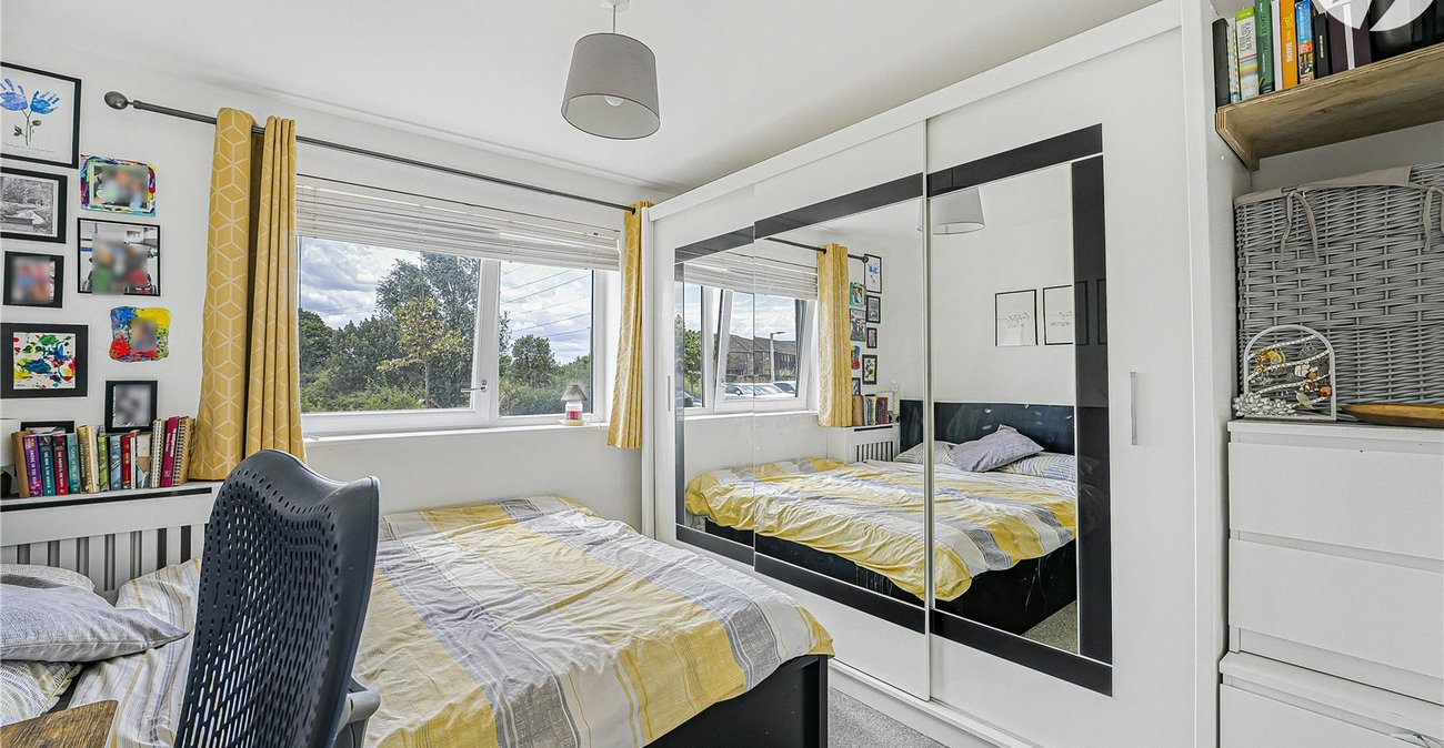 2 bedroom property for sale in Dartford | Robinson Jackson