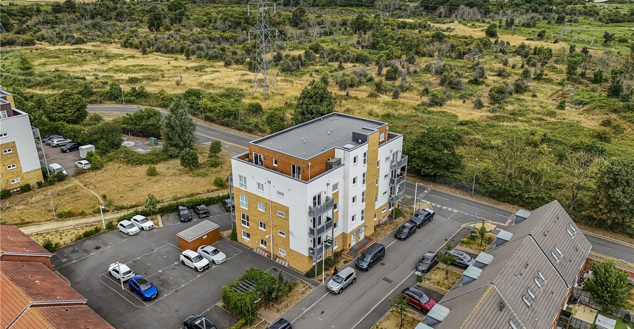 2 bedroom property for sale in Dartford | Robinson Jackson