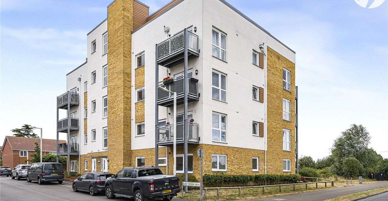 2 bedroom property for sale in Dartford | Robinson Jackson