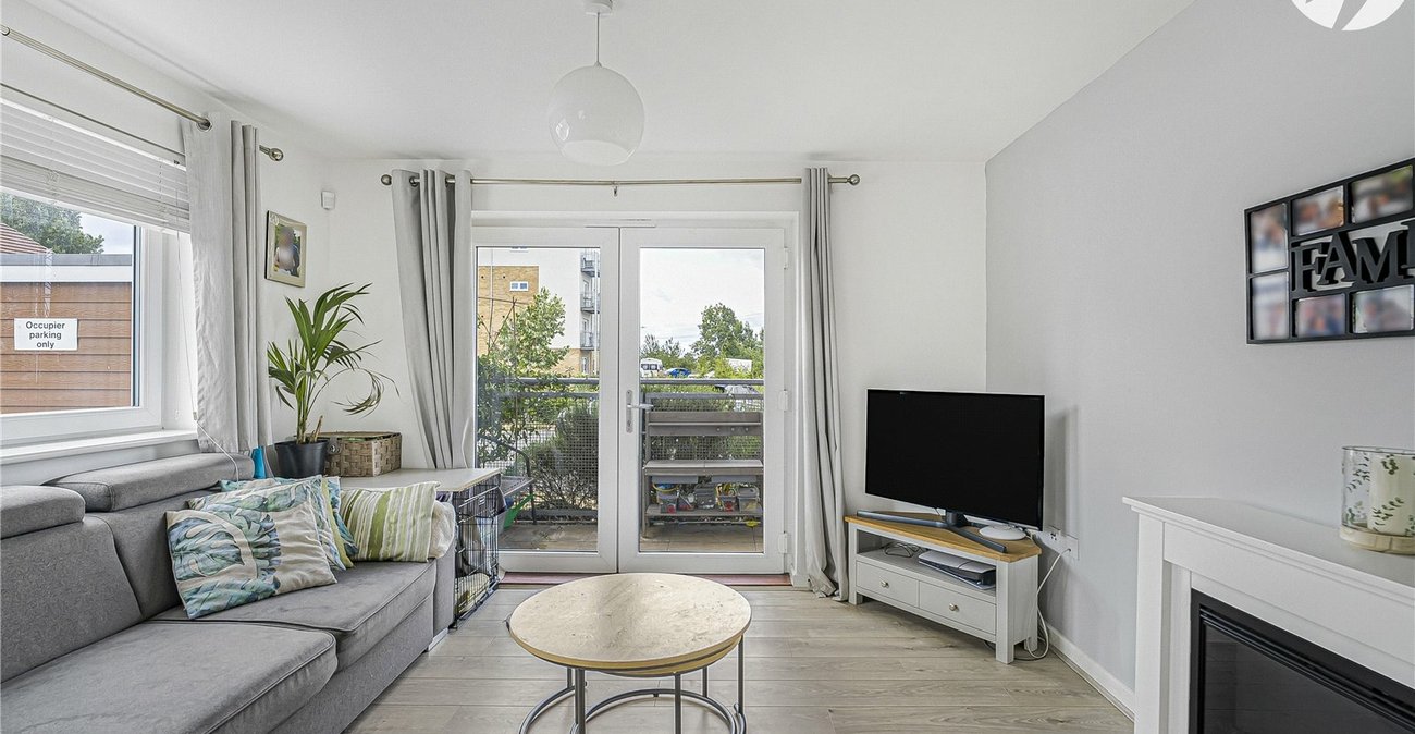 2 bedroom property for sale in Dartford | Robinson Jackson