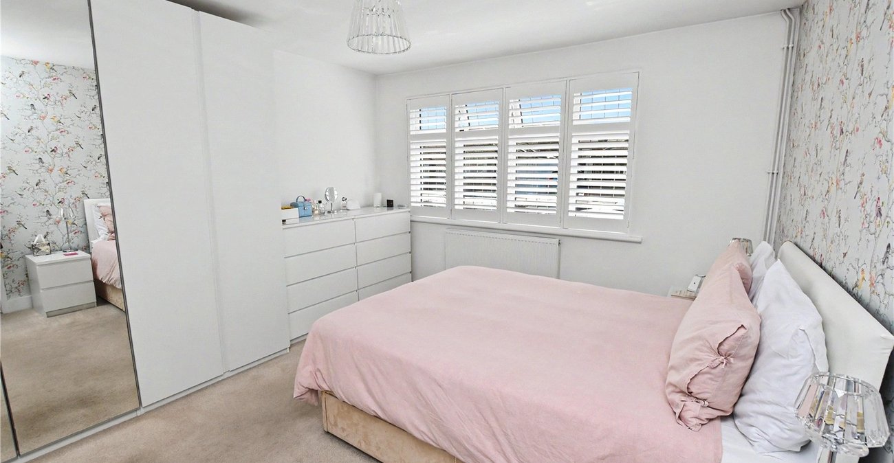 2 bedroom bungalow for sale in Bexleyheath | Robinson Jackson