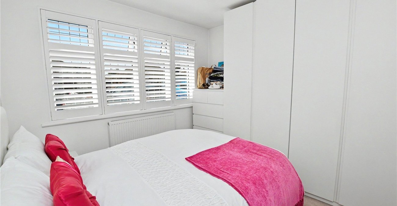 2 bedroom bungalow for sale in Bexleyheath | Robinson Jackson