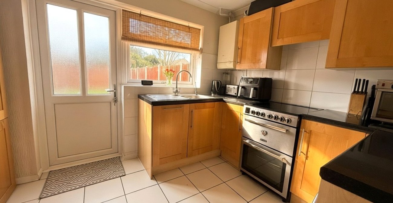 2 bedroom house for sale in Gravesend | Robinson Michael & Jackson