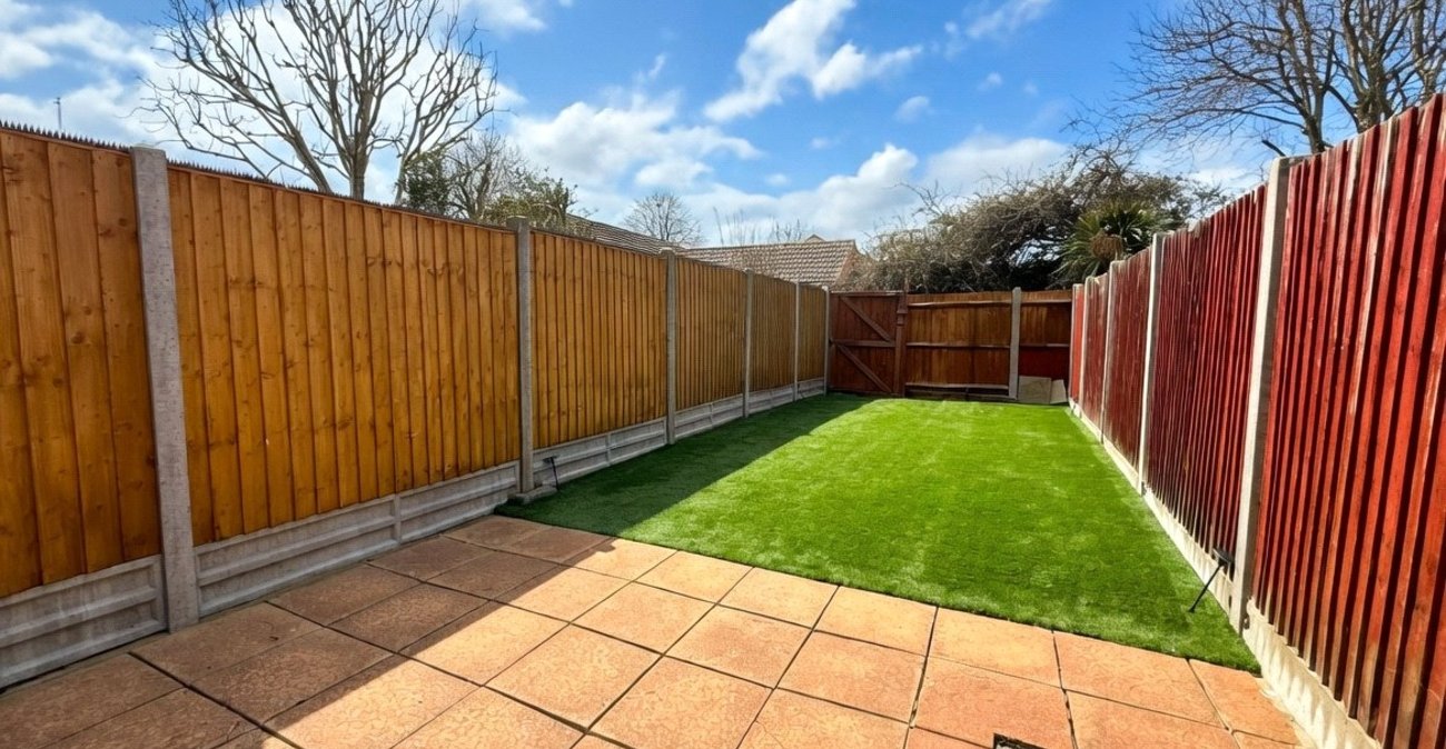 2 bedroom house for sale in Gravesend | Robinson Michael & Jackson