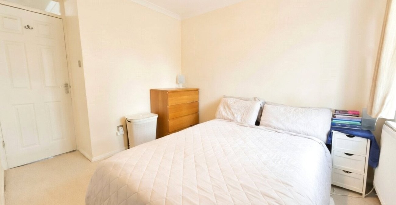 2 bedroom house for sale in Gravesend | Robinson Michael & Jackson