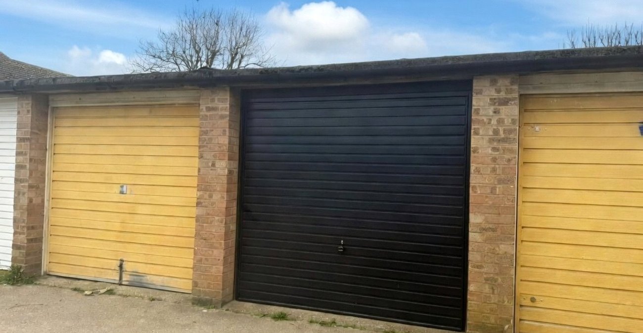 2 bedroom house for sale in Gravesend | Robinson Michael & Jackson