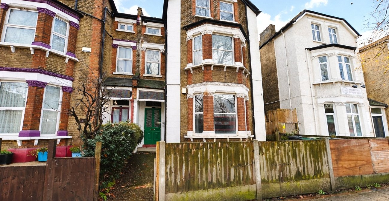 1 bedroom property for sale in London | Robinson Jackson